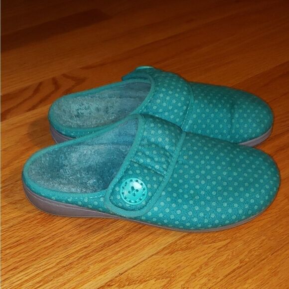 Vionic Laura furlined slippers - Picture 1 of 8